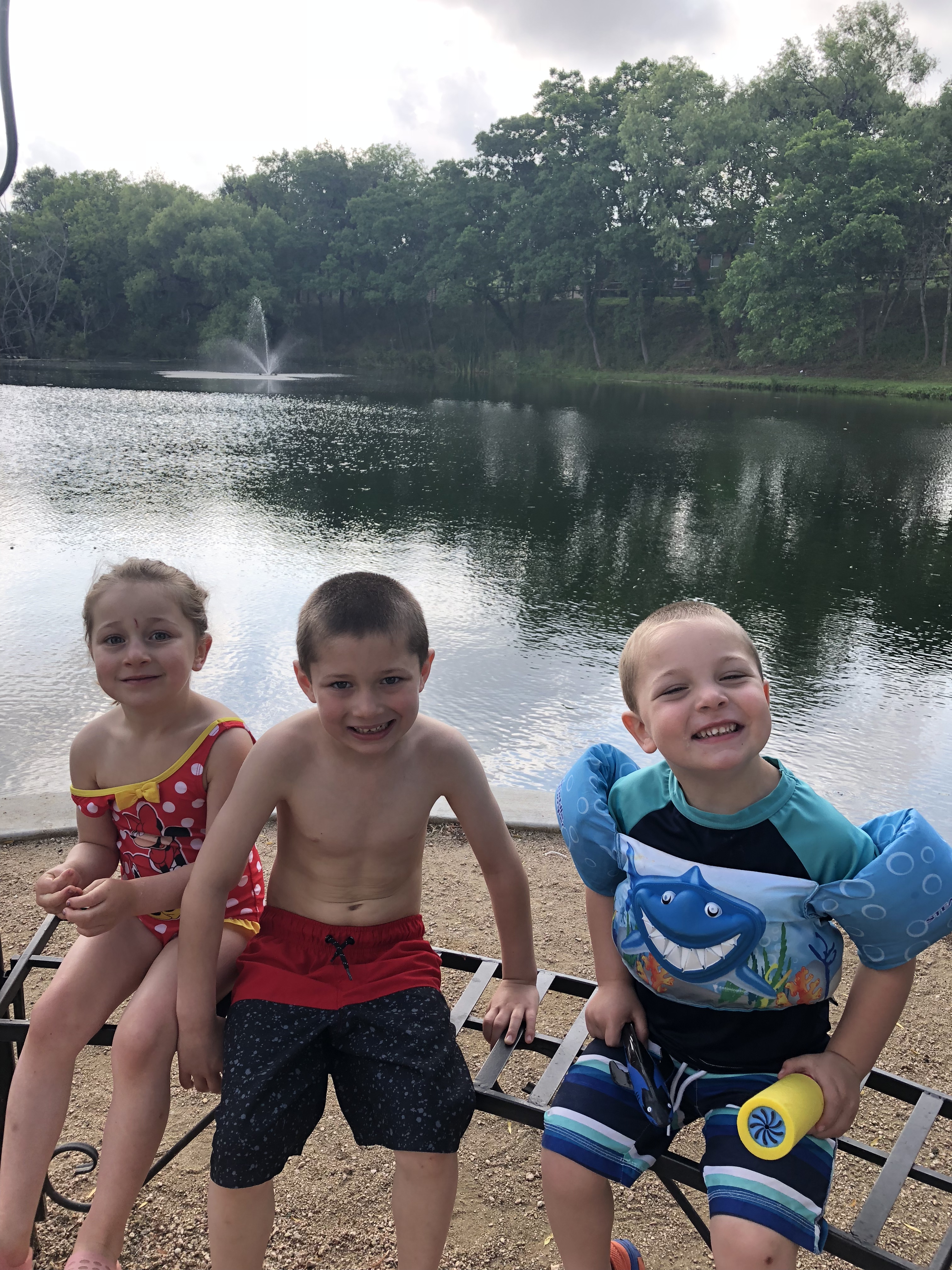 B3B0EC7C-D9DF-45D1-A55E-5D359CA0C109