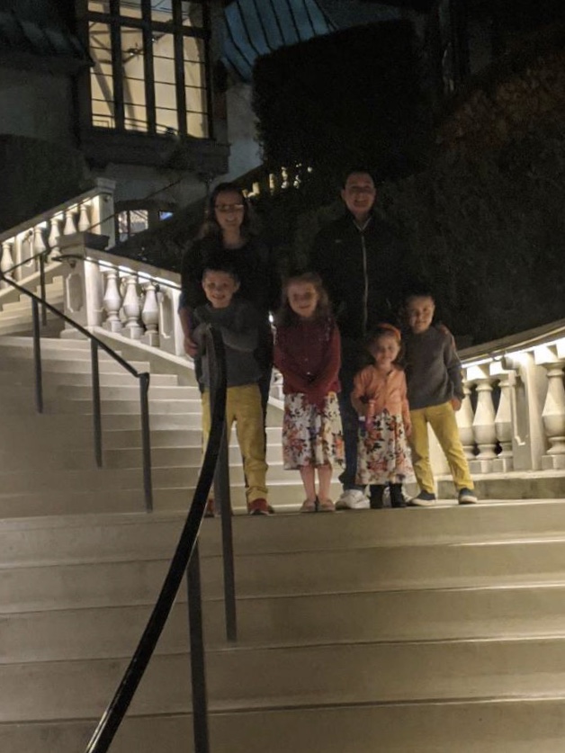 8A5DF18B-315B-4C8F-B741-ADB29AF4F457