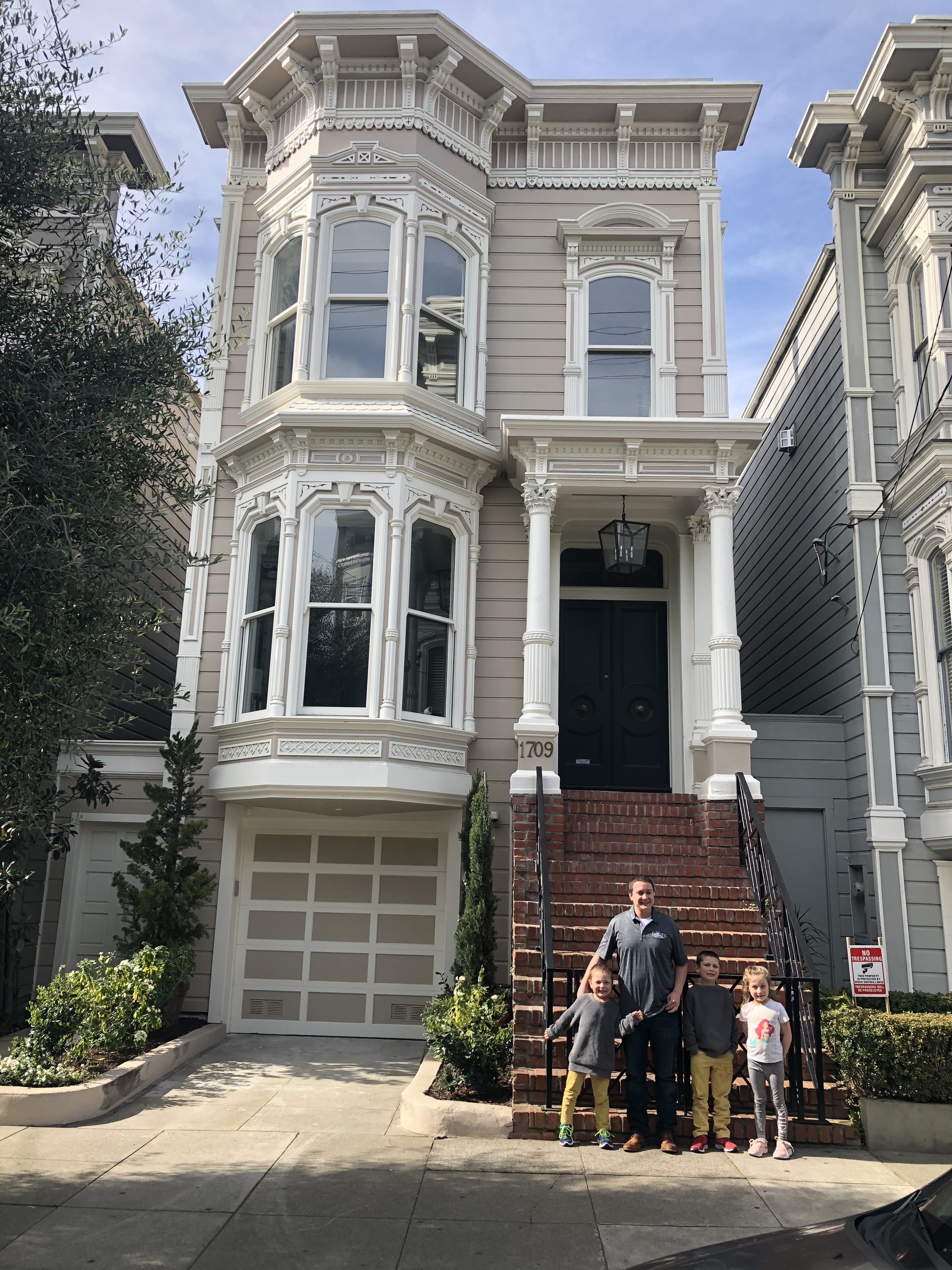 A57DB9AD-BACF-4CC2-AEEE-C64D4E919103